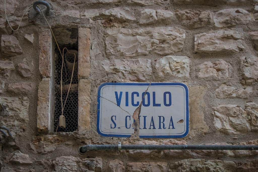 Appartamenti Turistici Vicolo S. Chiara Sassoferrato Extérieur photo